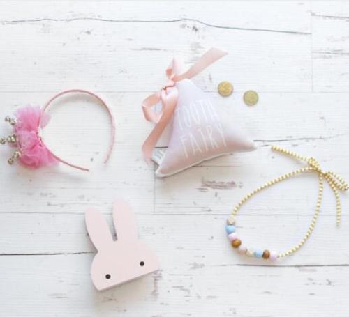 Cute bunny wooden clothes hook for kids room wall decorate
